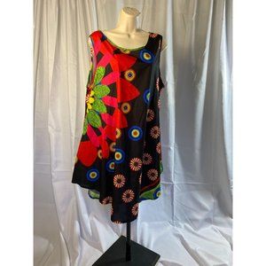 Unbranded Shift Dress Sleeveless Sz 2 Multicolored on Black Background 100% Poly